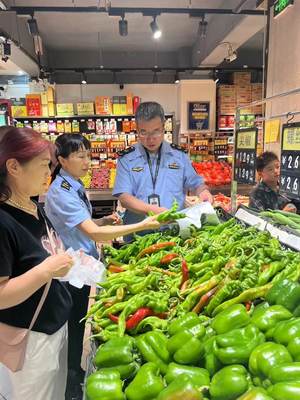 金水区市场监督管理局国基路所开展食用农产品安全快速检测